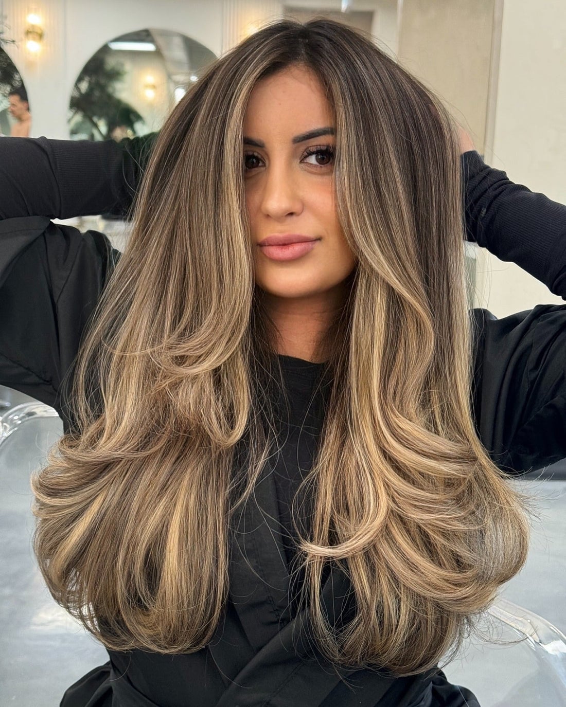 Voluminous Blowout With Creamy Blonde Highlights — Classy Highlights on Brown Hair