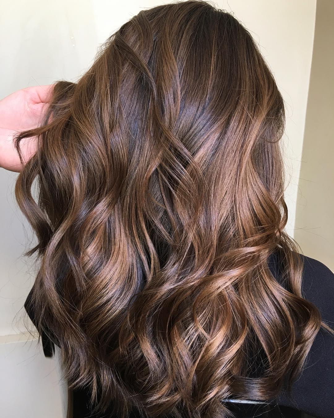 Mid-Back Blowout With Caramel Highlights — Classy Highlights on Dark Brown