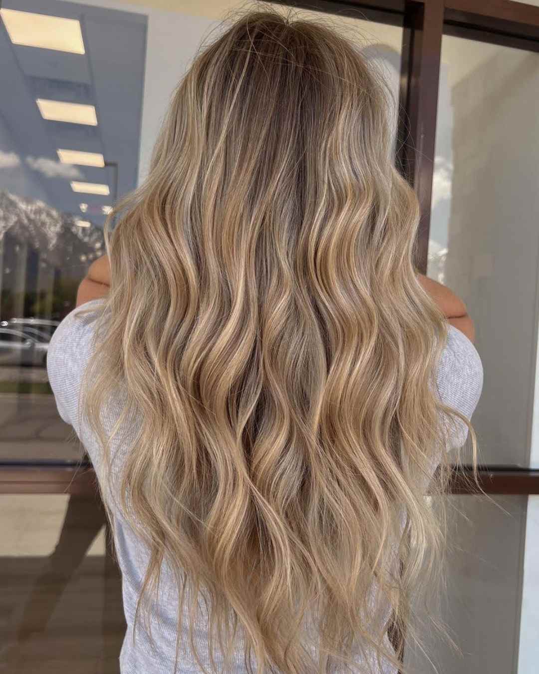 Mid-Back Blonde Highlights With Subtle Layers Mid-Back Blonde Highlights With Subtle Layers — Classy Honey Blonde Highlights