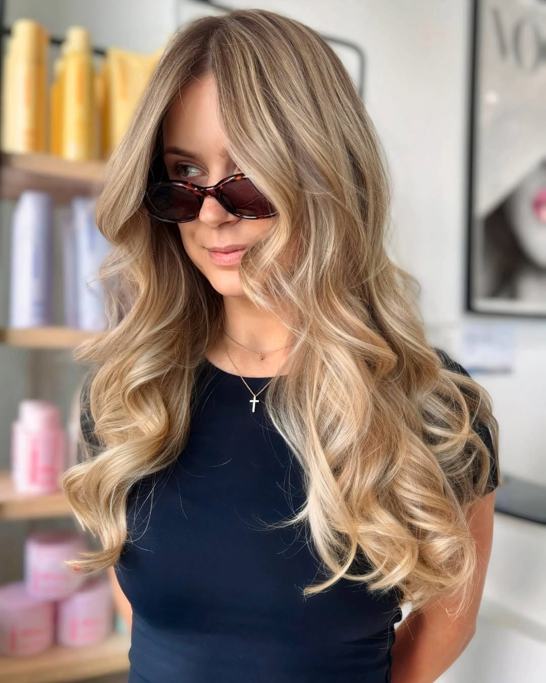 Collarbone Layers With Blended Highlights — Classy Honey Hair