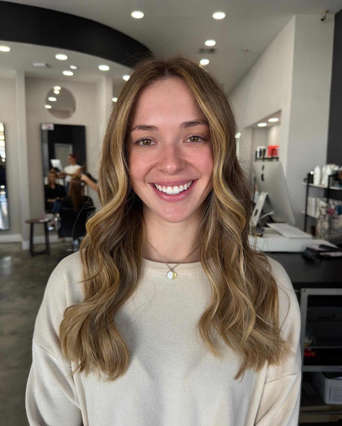 Collarbone Balayage With Curtain Bangs, Wavy — Classy Honey Hair