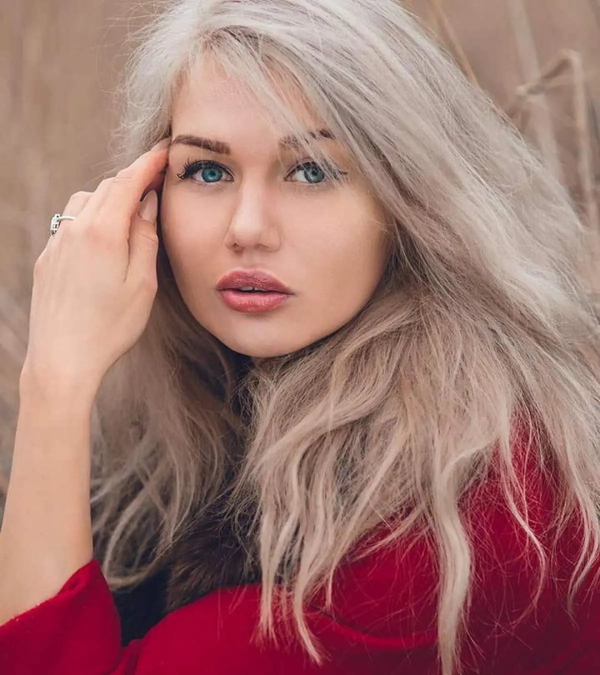 Mid-Back Icy Blonde With Natural Root Shadow, Wavy — Classy Icy Blonde Hair