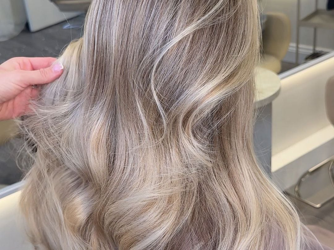 Layered Collarbone Ash Blonde With Balayage — Classy Icy Blonde Hair