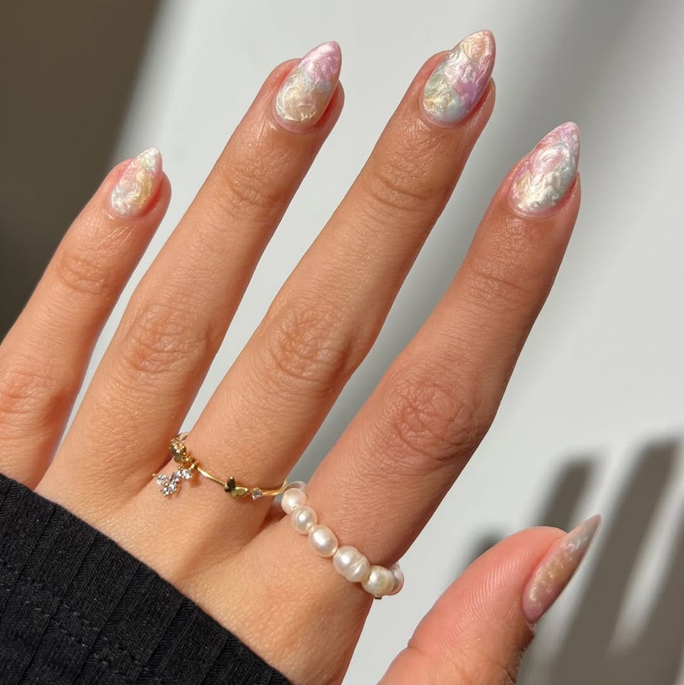 Pearlescent Abstract Art Almond Nails Pearlescent Abstract Art Almond Nails — Classy Iridescent Nails