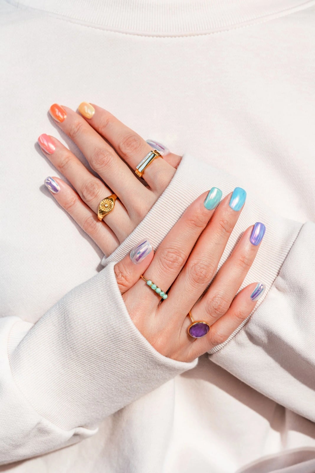 Short Square Pastel Rainbow Chrome Nails Short Square Pastel Rainbow Chrome Nails — Classy Iridescent Nails