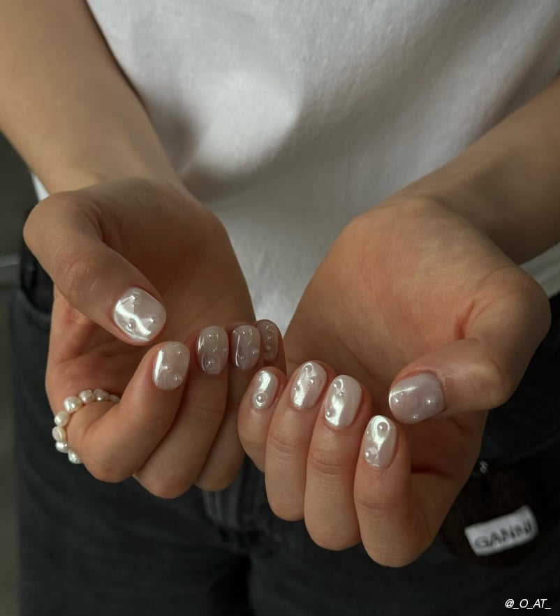 Milky White 3D Pearl Short Square Nails Milky White 3D Pearl Short Square Nails — Classy Iridescent Nails