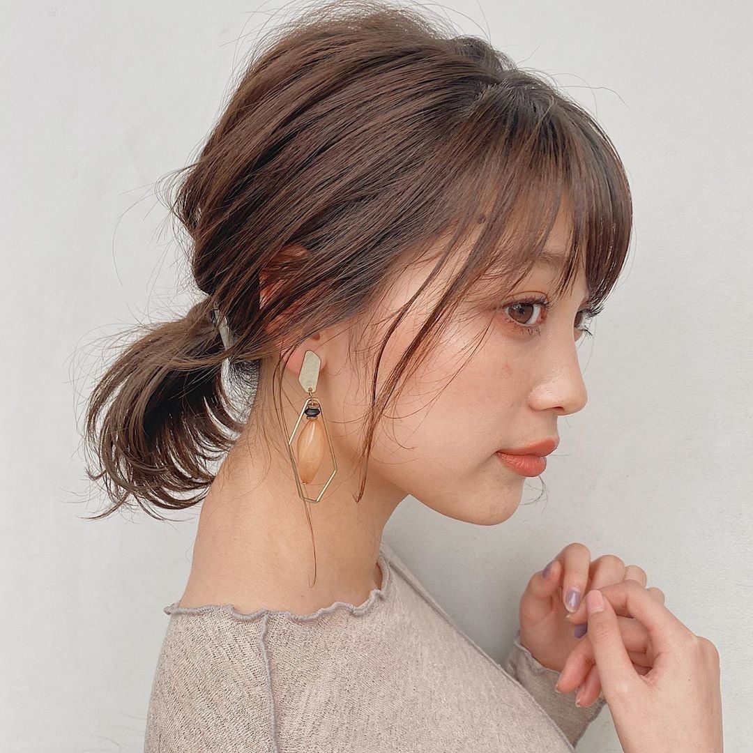 Shoulder Length Loose Ponytail With Bangs — Classy Japan Hairstyles