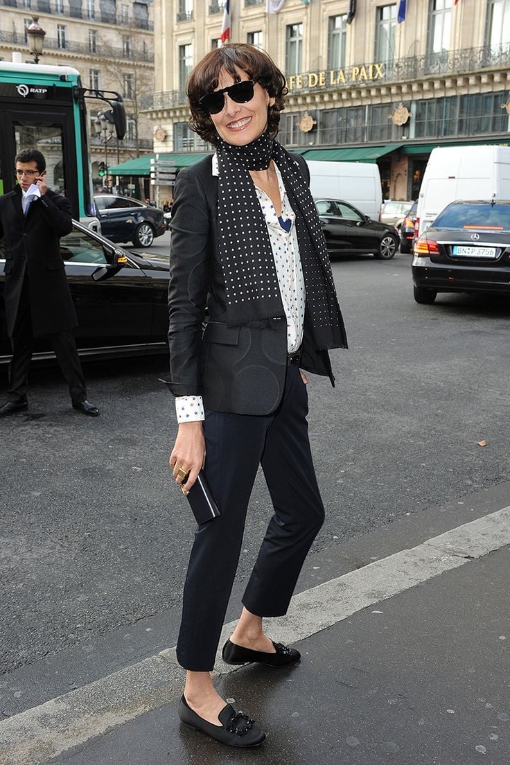 Black Blazer with Polka Dot Blouse and Scarf Black Blazer with Polka Dot Blouse and Scarf — Classy La Outfits