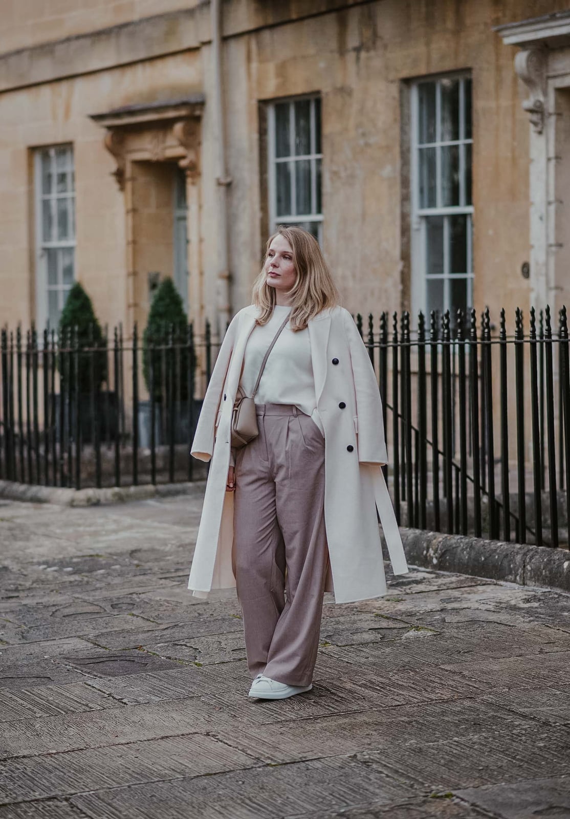 Oversized Wool Blend Coat Over Knit Sweater Oversized Wool Blend Coat Over Knit Sweater — Classy La Outfits