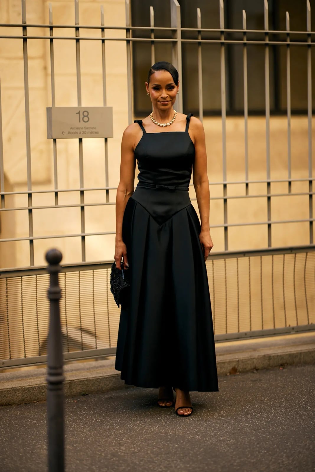 Sleeveless Satin Gown with Structured Bodice Sleeveless Satin Gown with Structured Bodice — Classy La Outfits