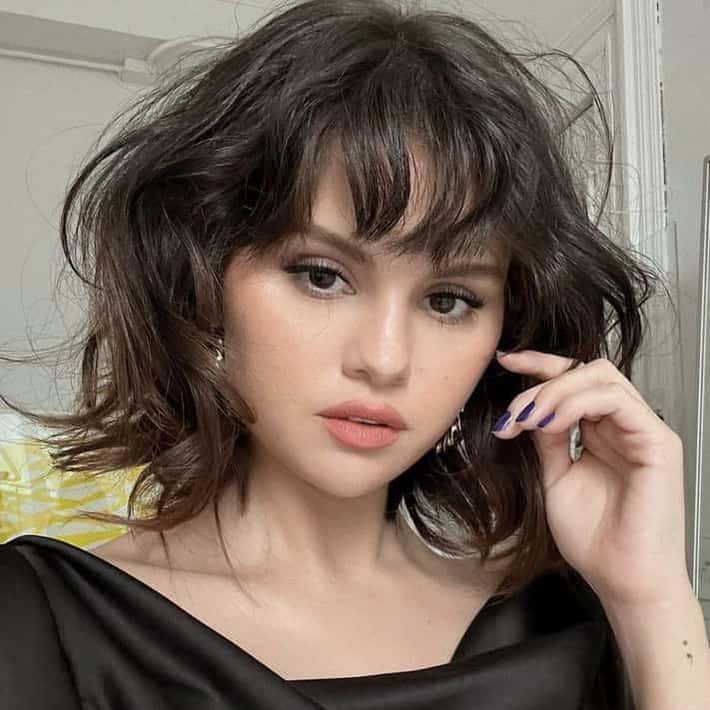 Chin Length Bob With Curtain Bangs — Classy Latina Hairstyles