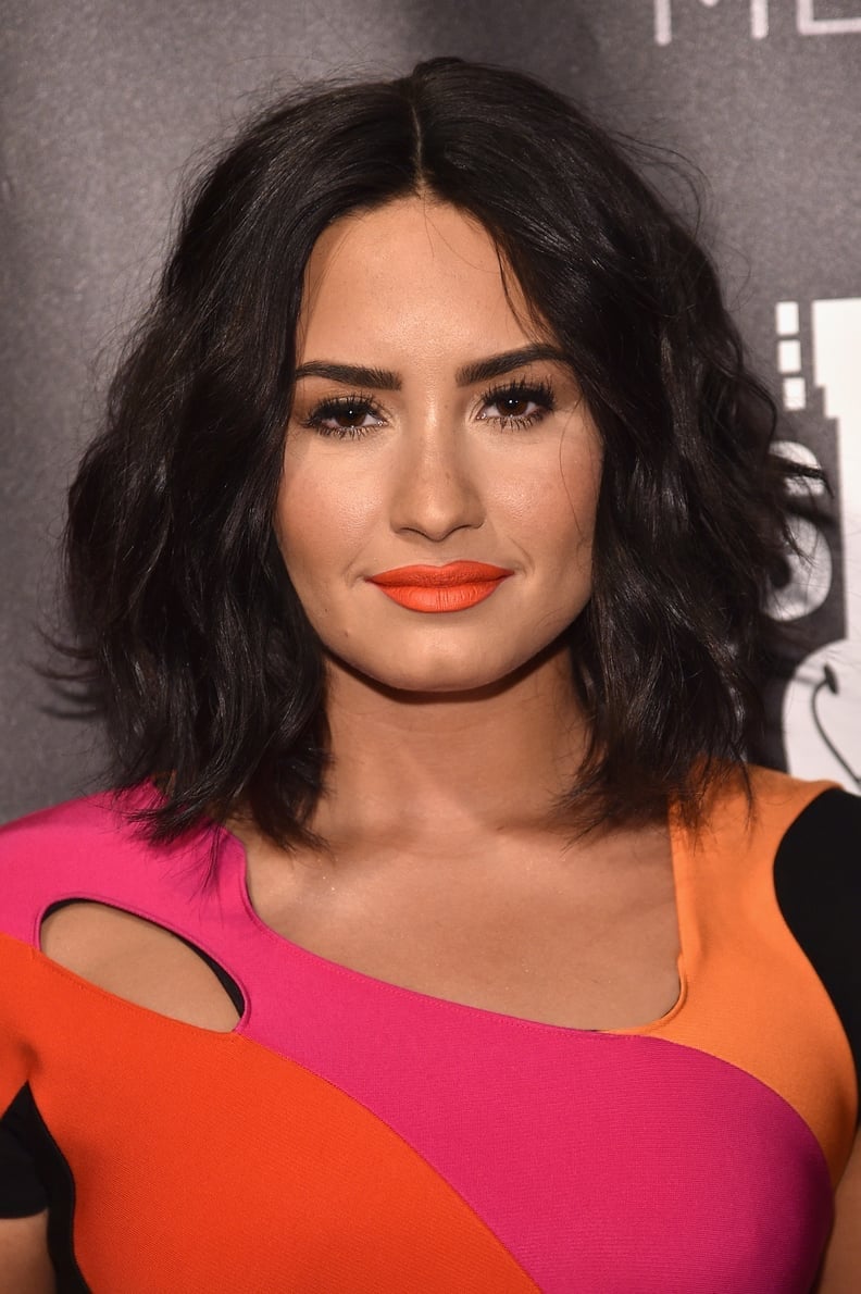 Collarbone Lob With Side Swept Bangs — Classy Latina Hairstyles