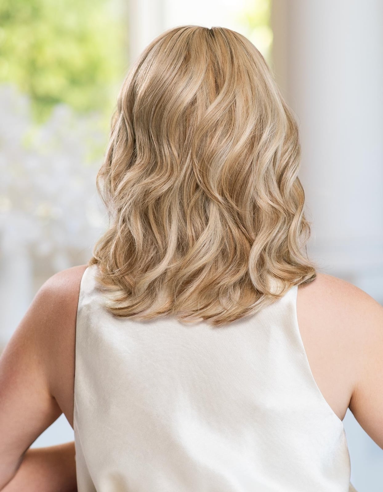 Mid-Back Honey Blonde Flowing Layers Mid-Back Honey Blonde Flowing Layers — Classy Layers Wig