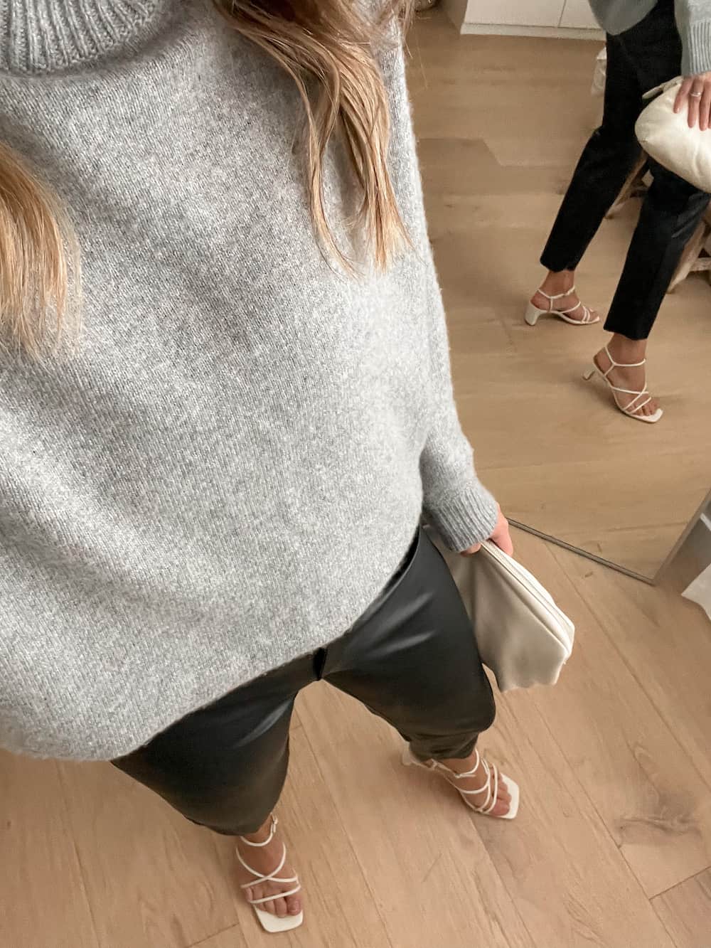 Fitted Leather Pants With Oversized Knit Sweater — Classy Leather Pants Outfits