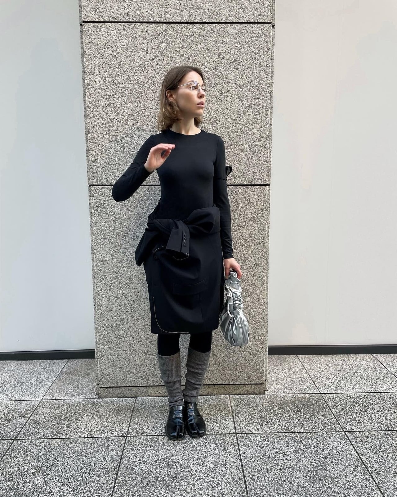 Wrap Skirt With Split-Toe Shoes Wrap Skirt With Split-Toe Shoes — Classy Leg Warmers Outfits