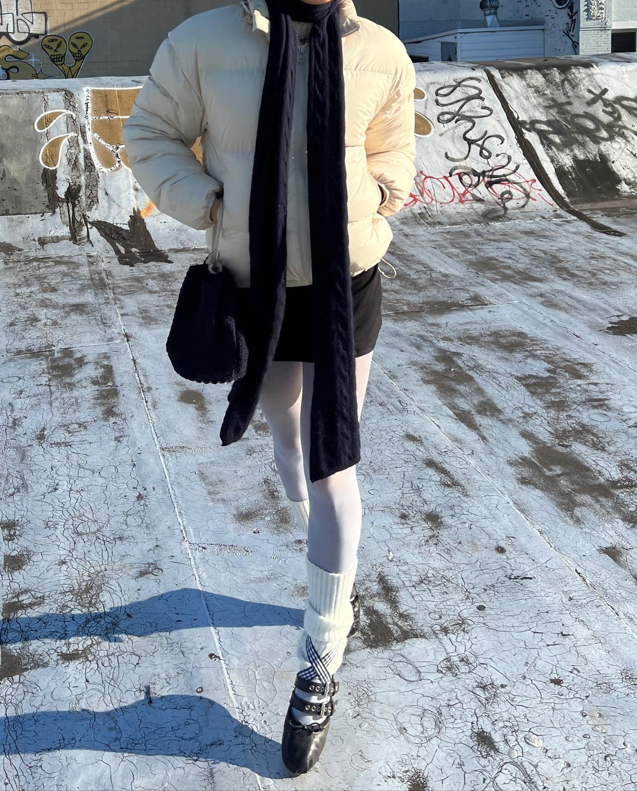 Puffer Jacket With Cable-Knit Leg Warmers Puffer Jacket With Cable-Knit Leg Warmers — Classy Leg Warmers Outfits