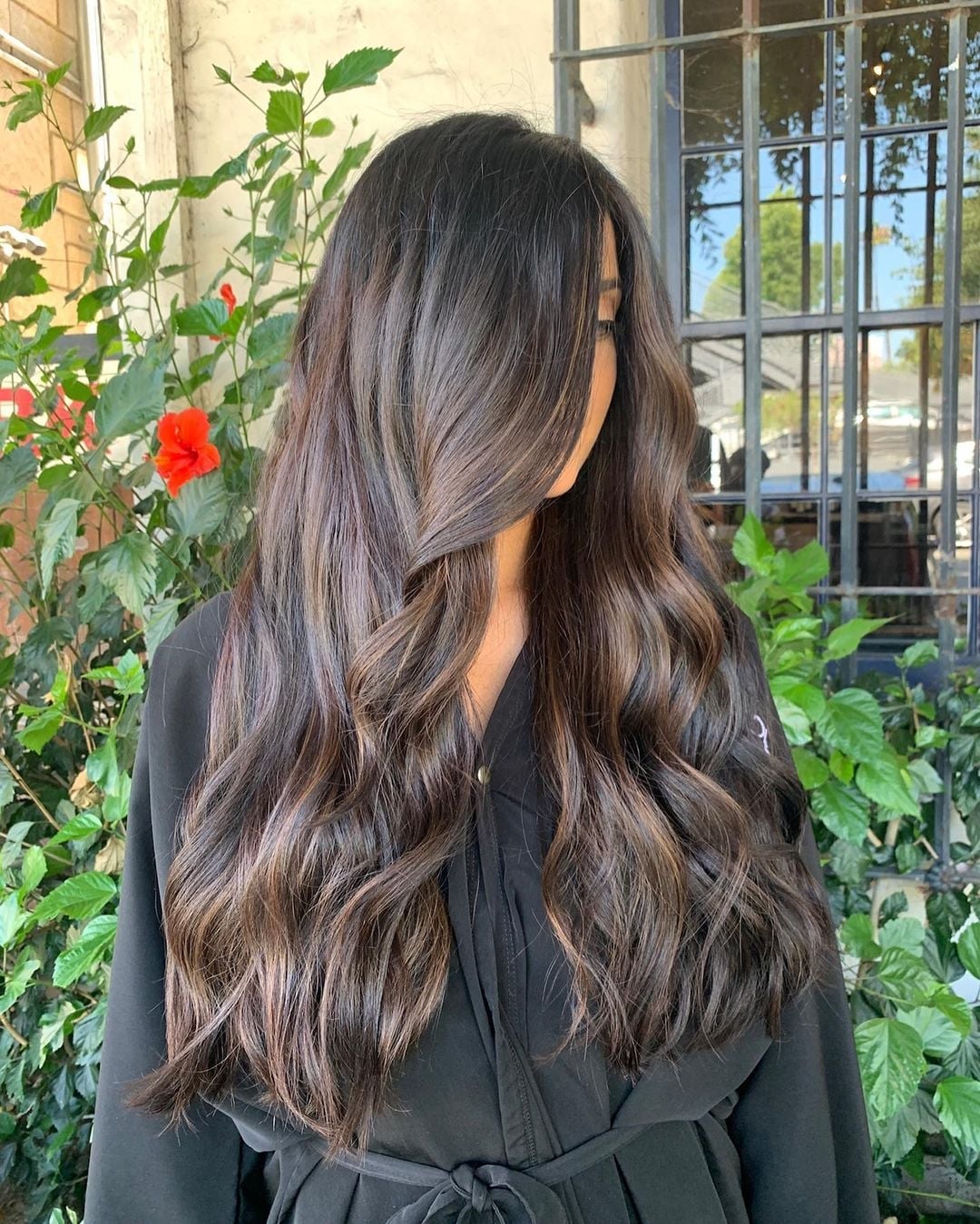 Mid-Back Wavy Dark Brown With Subtle Highlights Mid-Back Wavy Dark Brown With Subtle Highlights — Classy Length Hair