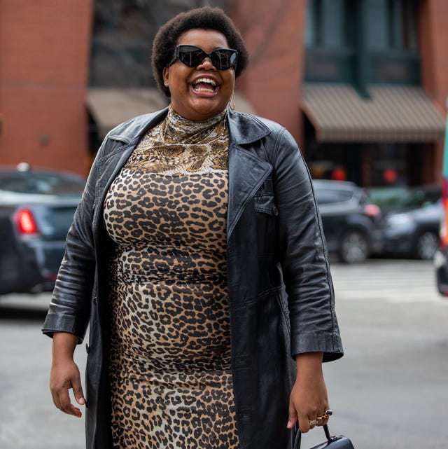 Leopard Dress with Cream Trench Coat Leopard Dress with Cream Trench Coat — Classy Leopard Outfits