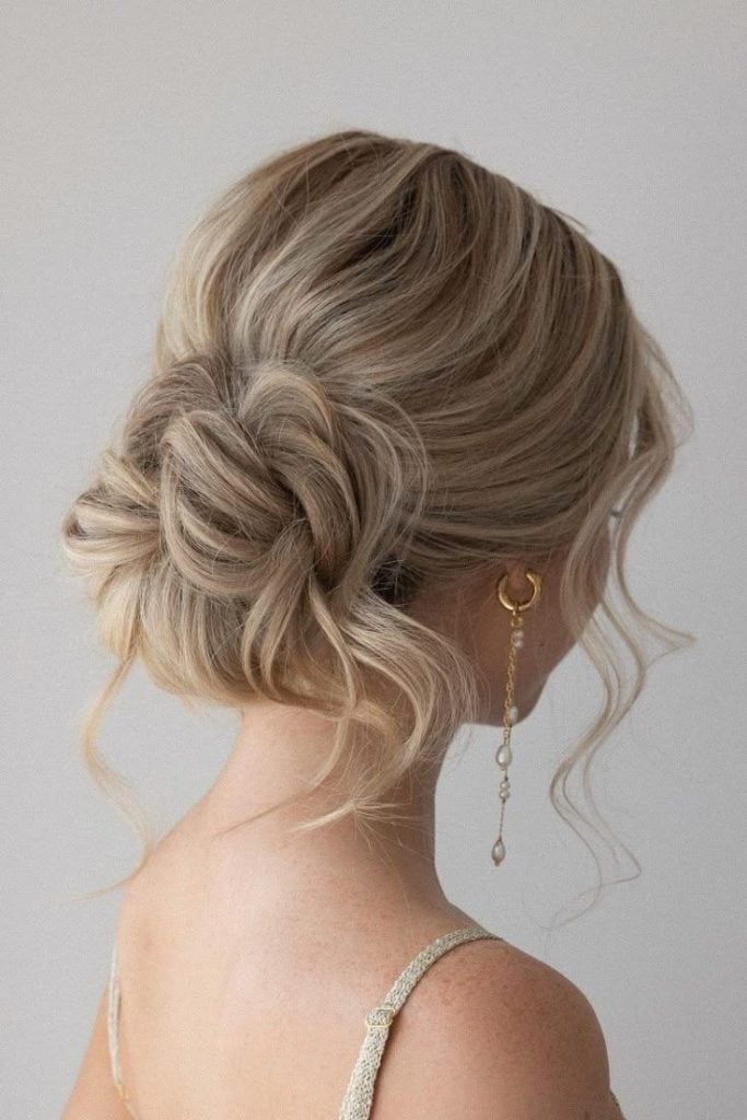 Light Blonde Balayage Loose Updo Light Blonde Balayage Loose Updo — Classy Loose Updo