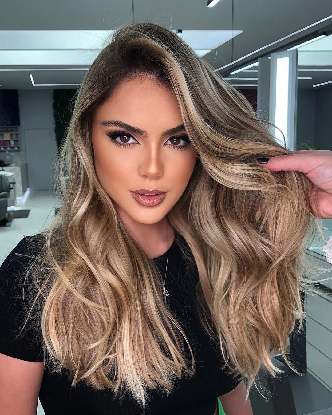 Honey Blonde With Caramel Lowlights Honey Blonde With Caramel Lowlights — Classy Lowlights for Blondes