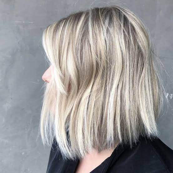 Textured Shag With Short Bangs Ash Blonde Textured Shag With Short Bangs Ash Blonde — Classy Lowlights for Blondes