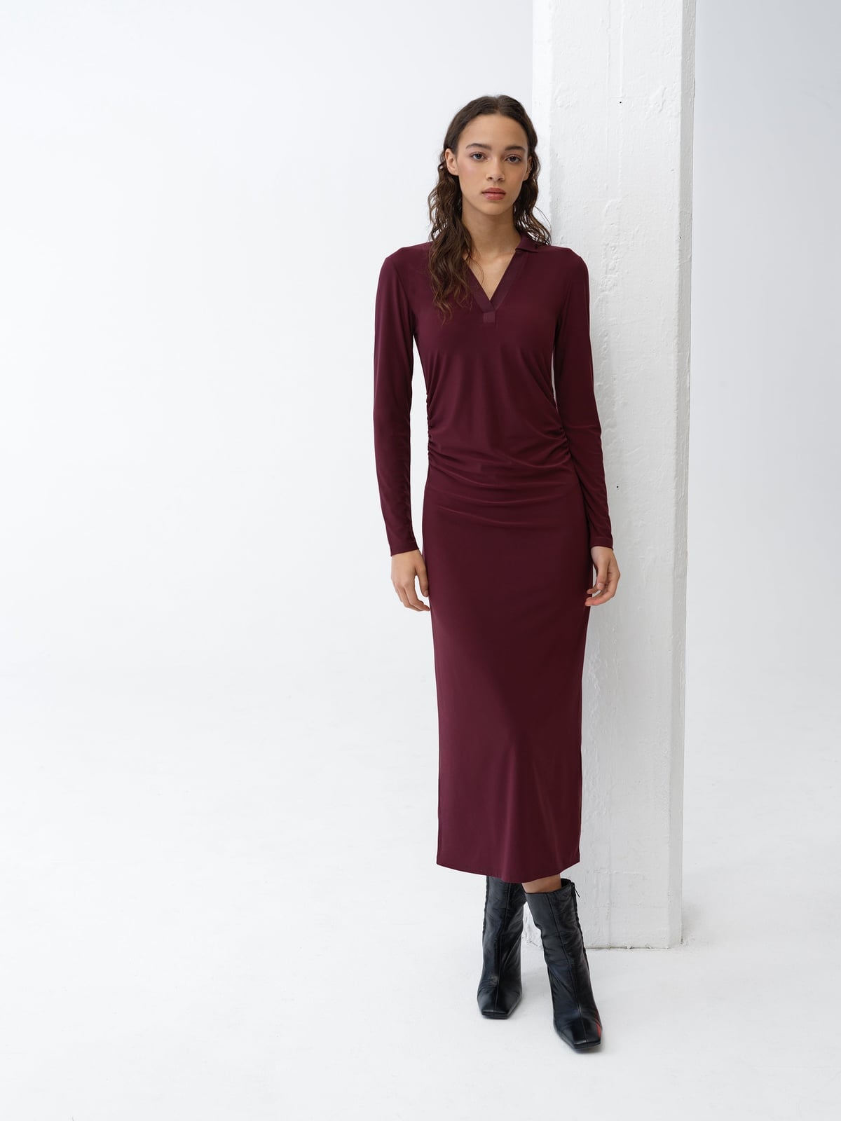 Long-Sleeved Maroon Ruched Midi Dress Long-Sleeved Maroon Ruched Midi Dress — Classy Maroon Outfits