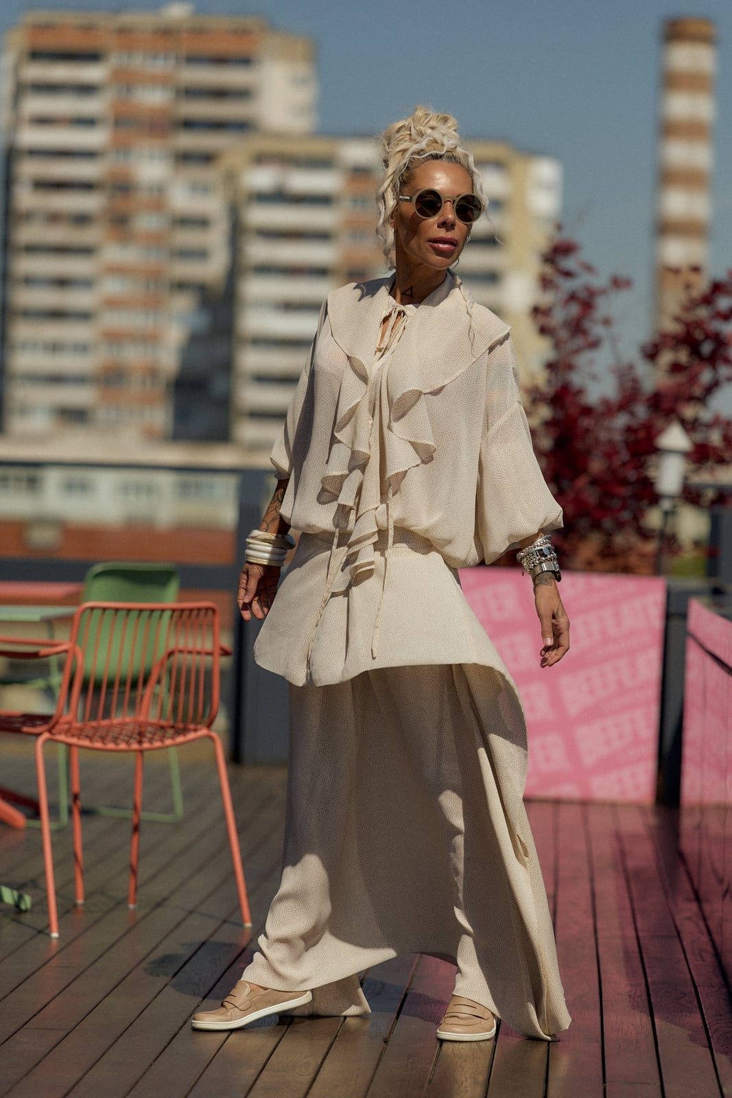Cream Textured Maxi Skirt With Ruffled Blouse — Classy Maxi Skirt Outfits