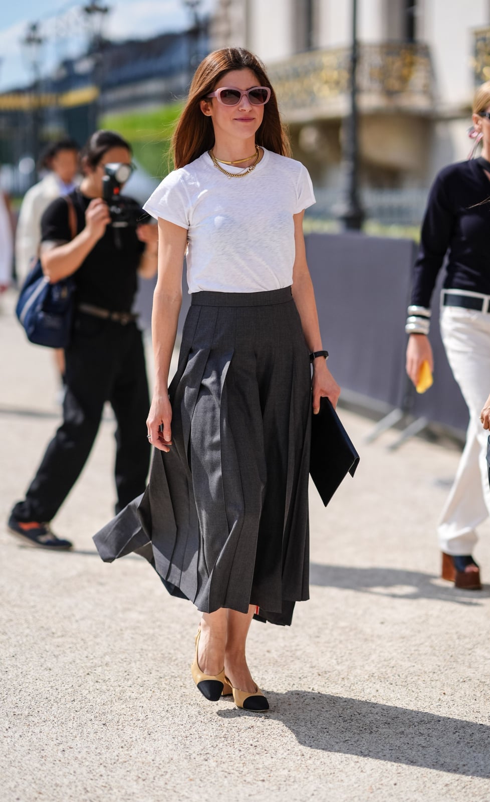 Grey Pleated Maxi Skirt With White T-Shirt — Classy Maxi Skirt Outfits