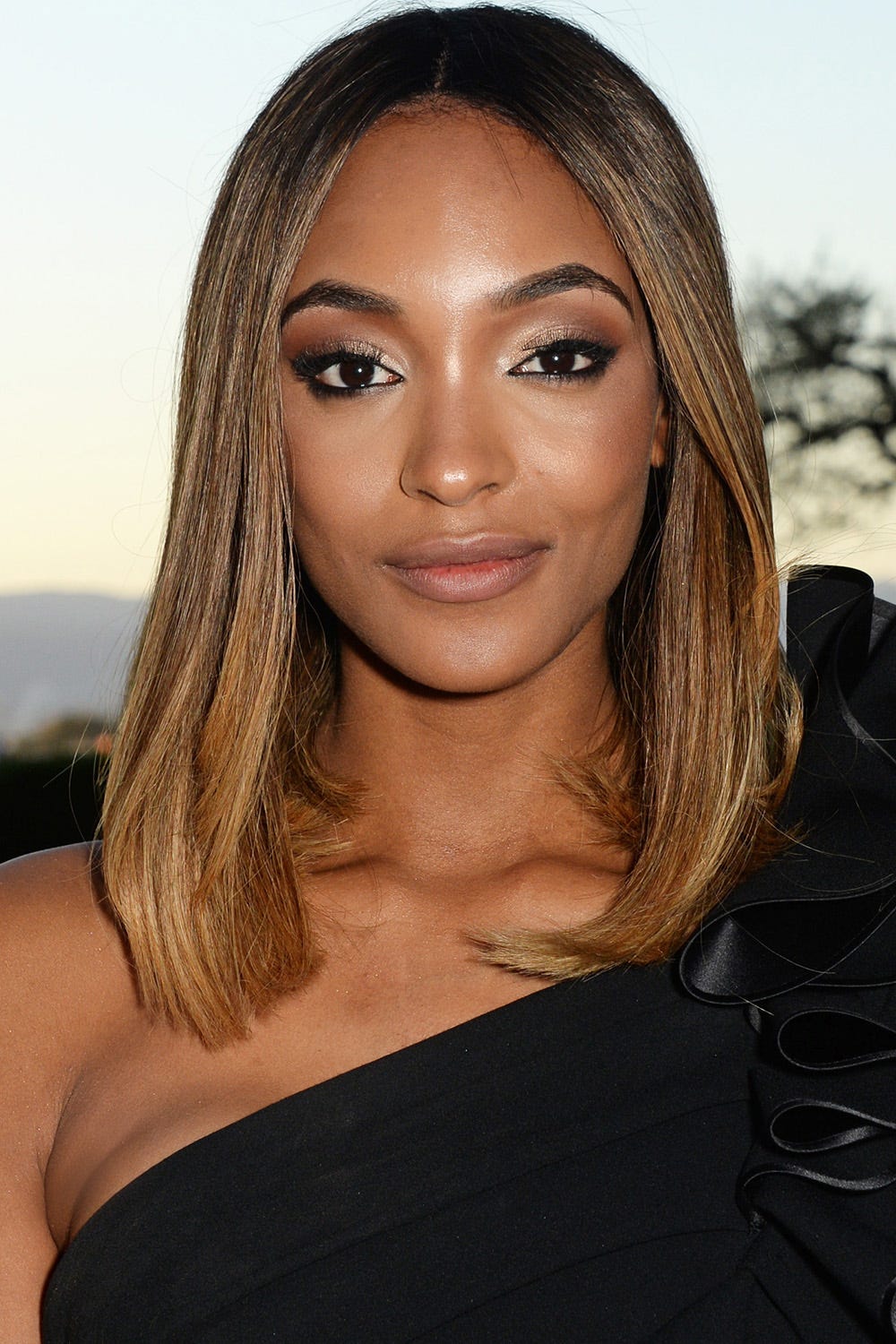 Collarbone Blunt Bob With Balayage — Classy Medium Length Haircuts