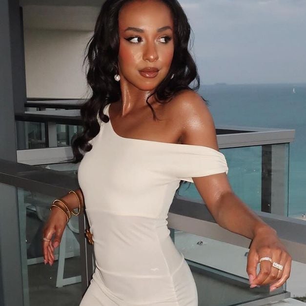 Cream One-Shoulder Ruched Dress, Close-Up Take — Classy Miami Outfits