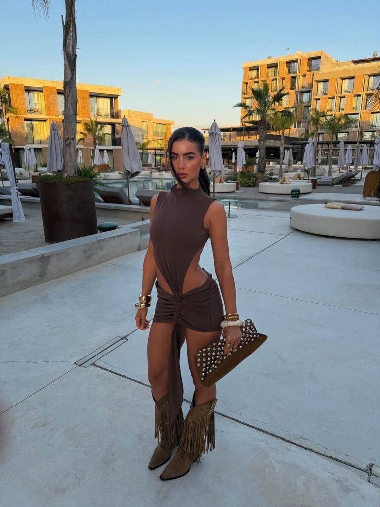 Brown Ruched Dress with Fringe Boots — Classy Miami Outfits