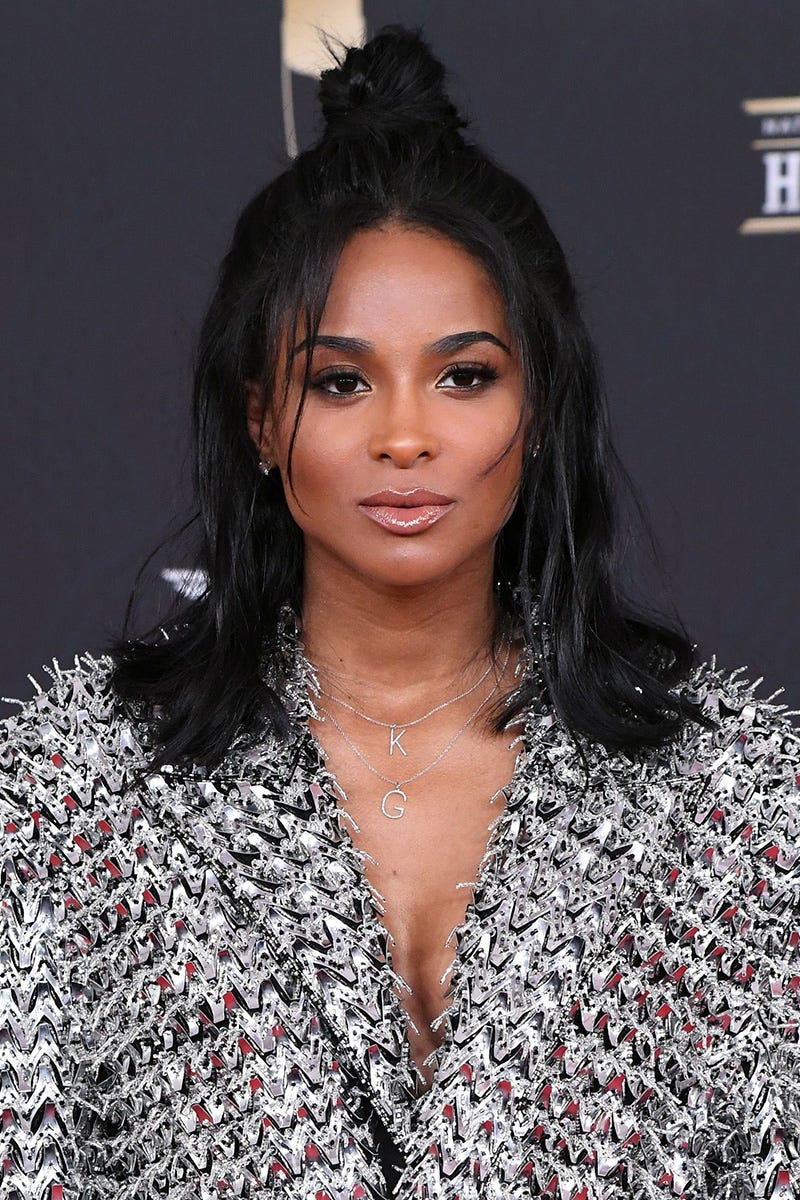 Collarbone Bob Half-Up Top Knot — Classy Mid Length Hair