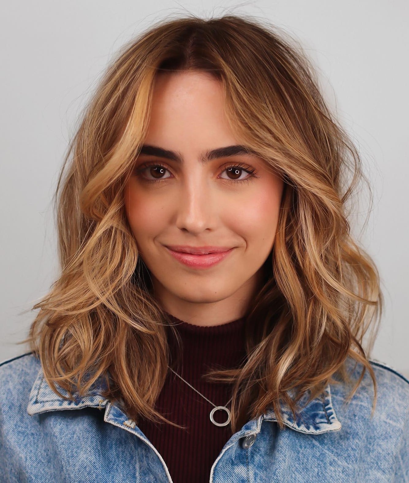Shoulder Length Honey Blonde Balayage — Classy Mid Length Hair