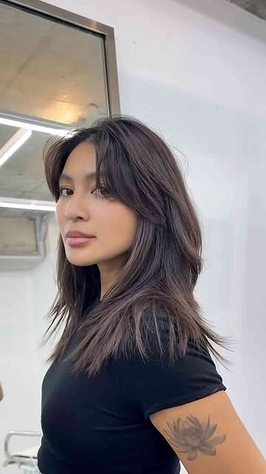 Choppy Dark Brown Lob With Curtain Bangs and Air Dried Choppy Dark Brown Lob With Curtain Bangs and Air Dried — Classy Mid Length Haircuts