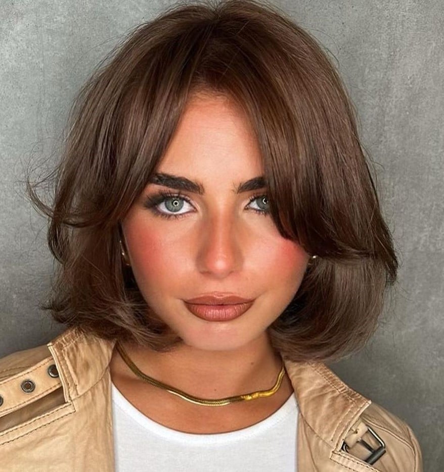 Classy Medium Brown Bob With Curtain Bangs Classy Medium Brown Bob With Curtain Bangs — Classy Middle Part Bob