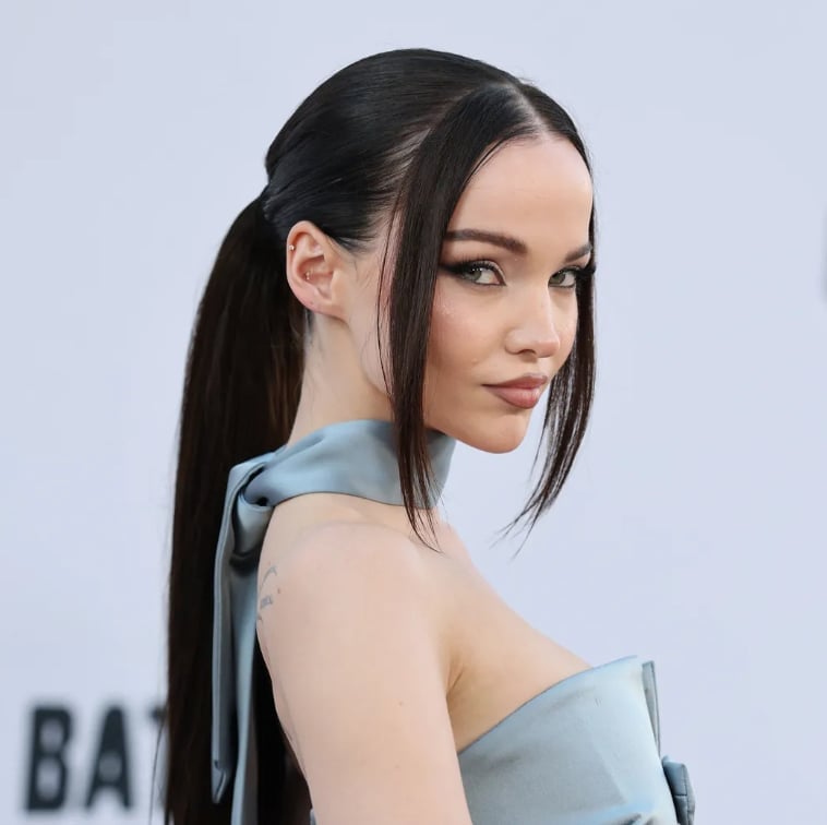 High Mid-Back Ponytail With Face Framing Pieces High Mid-Back Ponytail With Face Framing Pieces — Classy Middle Part Ponytail