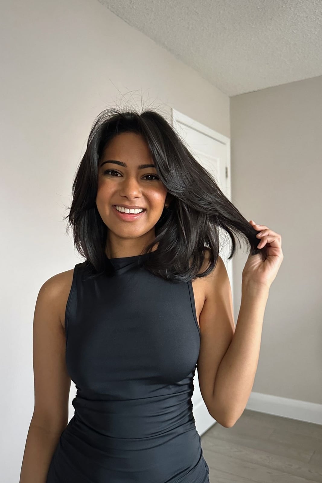 Shoulder Length Wavy Lob Natural — Classy Mom Haircuts