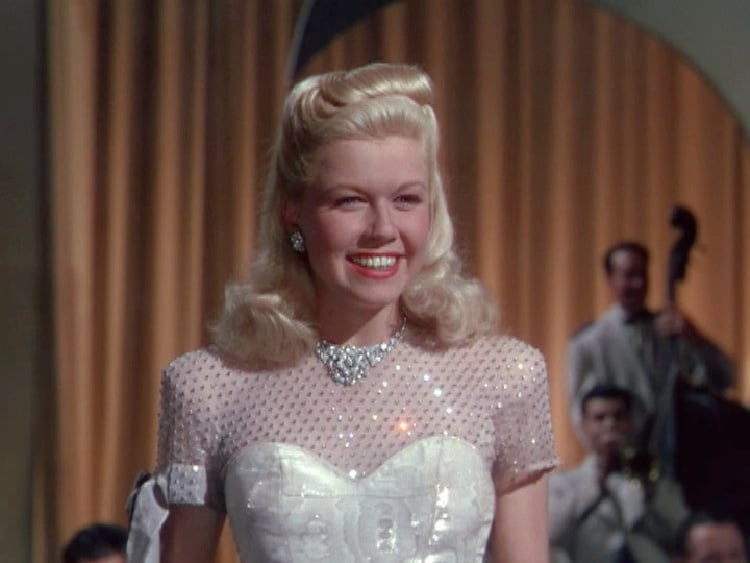 White Sweetheart Neckline Dress with Sequins — Classy Movies Dresses