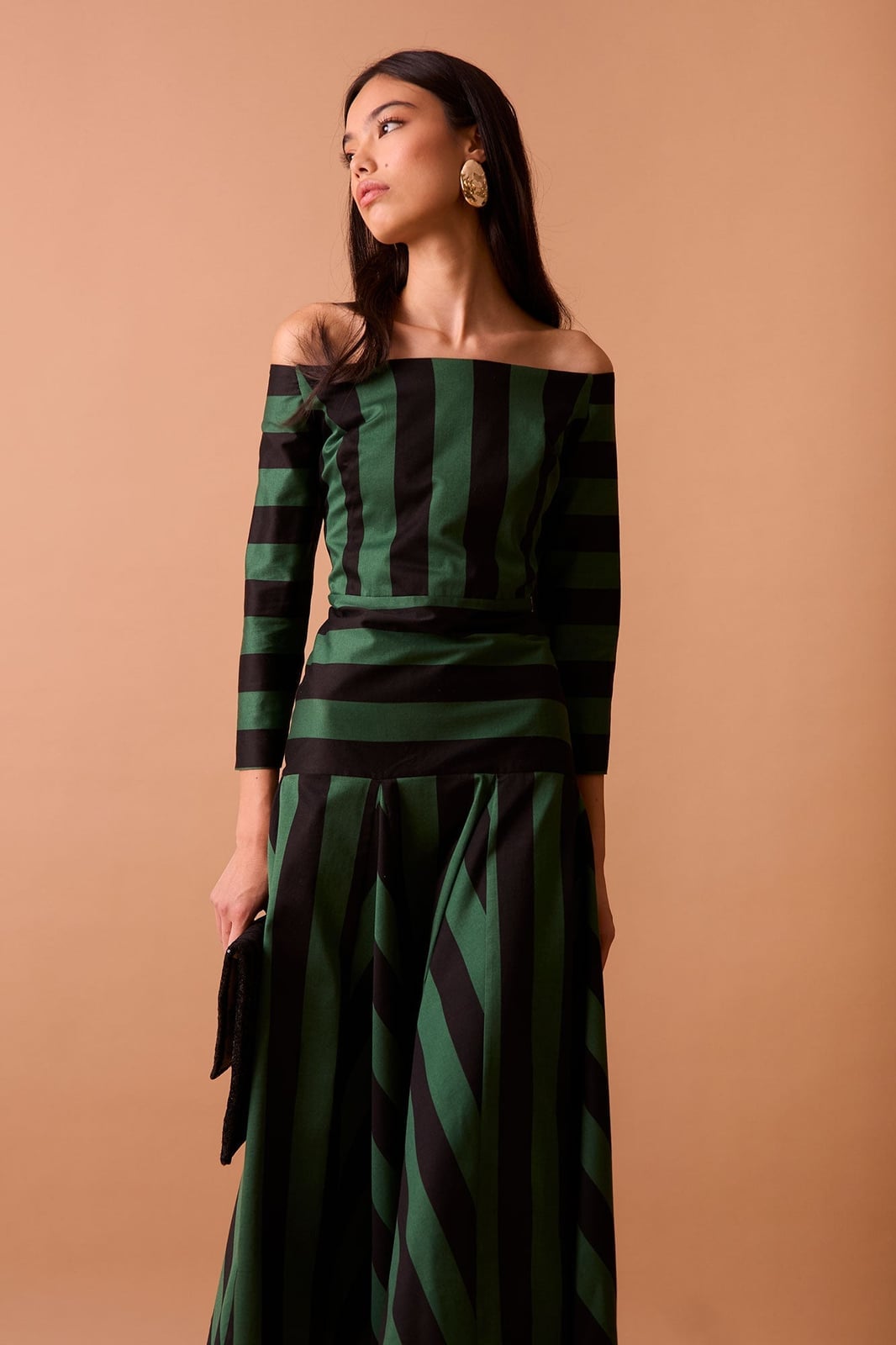 Striped Off-Shoulder Top And Skirt Set Striped Off-Shoulder Top And Skirt Set — Classy Mujer Outfits