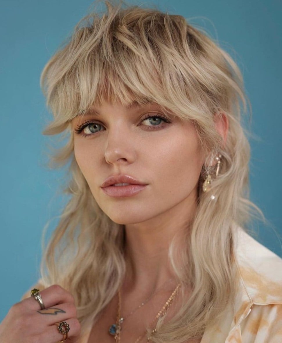 Ash Blonde Mullet With Curtain Bangs, Close-Up Take — Classy Mullet Hair