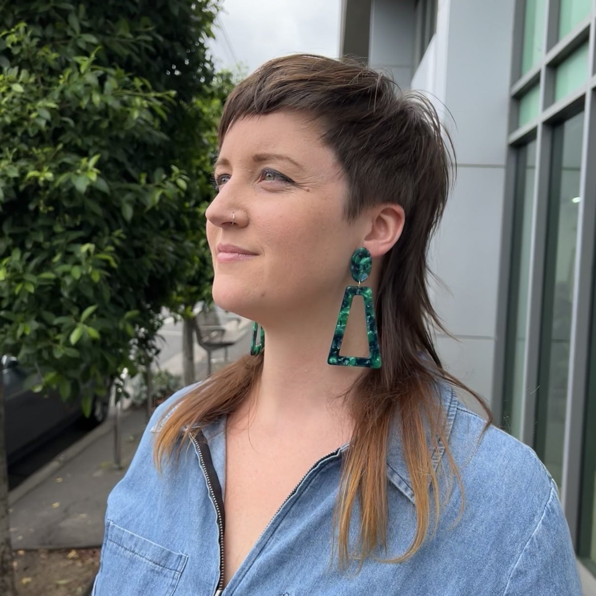 Thick Wavy Shag Mullet With Choppy Bangs — Classy Mullet Hair