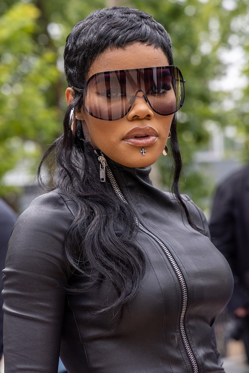 Black Pixie Mullet With Choppy Bangs, Ear — Classy Mullet Hair