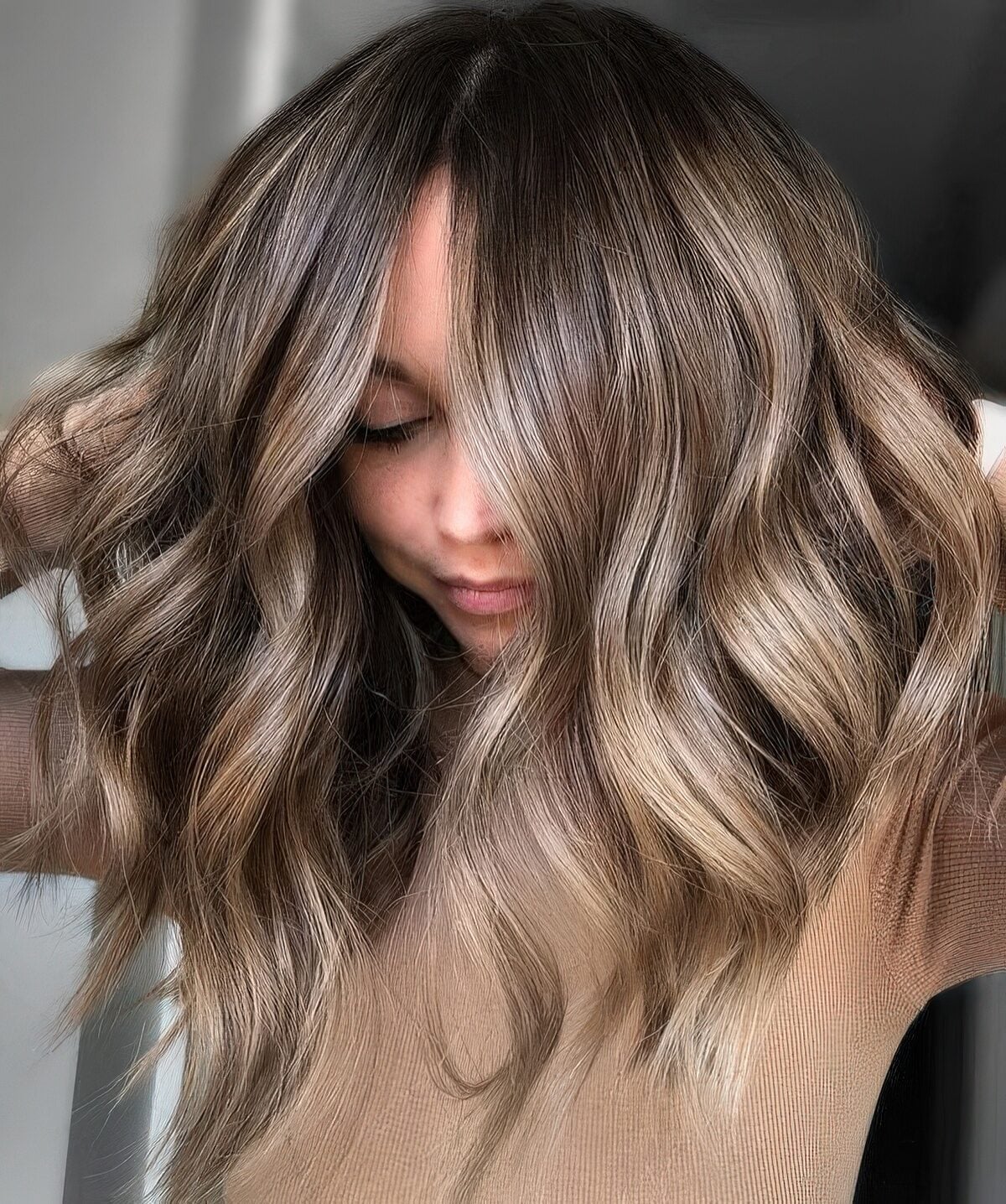 Mid-Back Mushroom Brown With Layers and Bangs, Wavy — Classy Mushroom Brown Hair