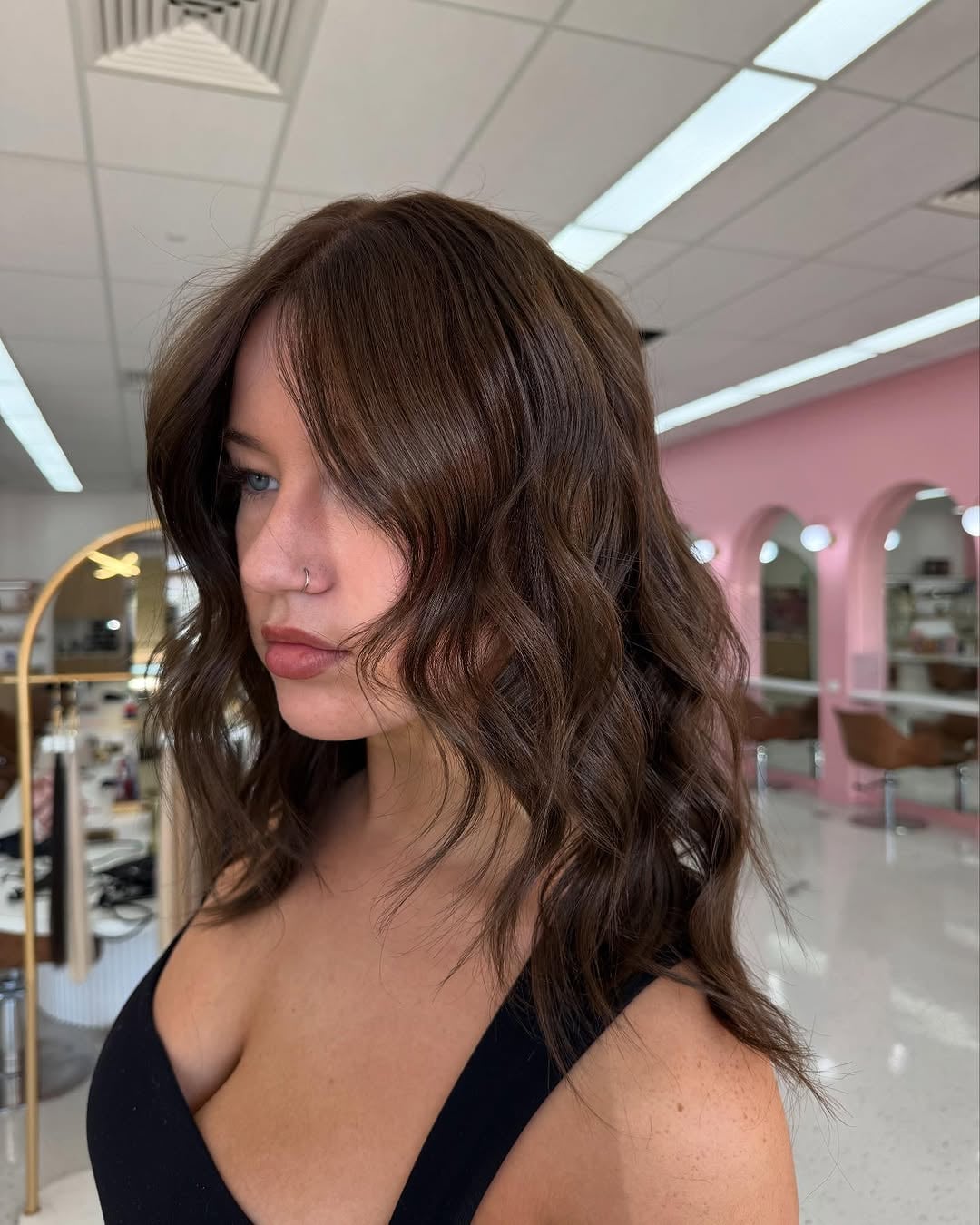 Collarbone Mushroom Brown With Side-Swept Bangs — Classy Mushroom Brown Hair