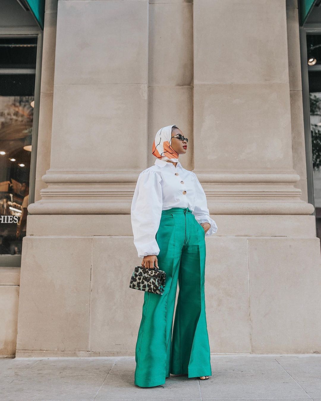 Statement Blouse and Emerald Green Wide-Leg Trousers Statement Blouse and Emerald Green Wide-Leg Trousers — Classy Muslim Outfits
