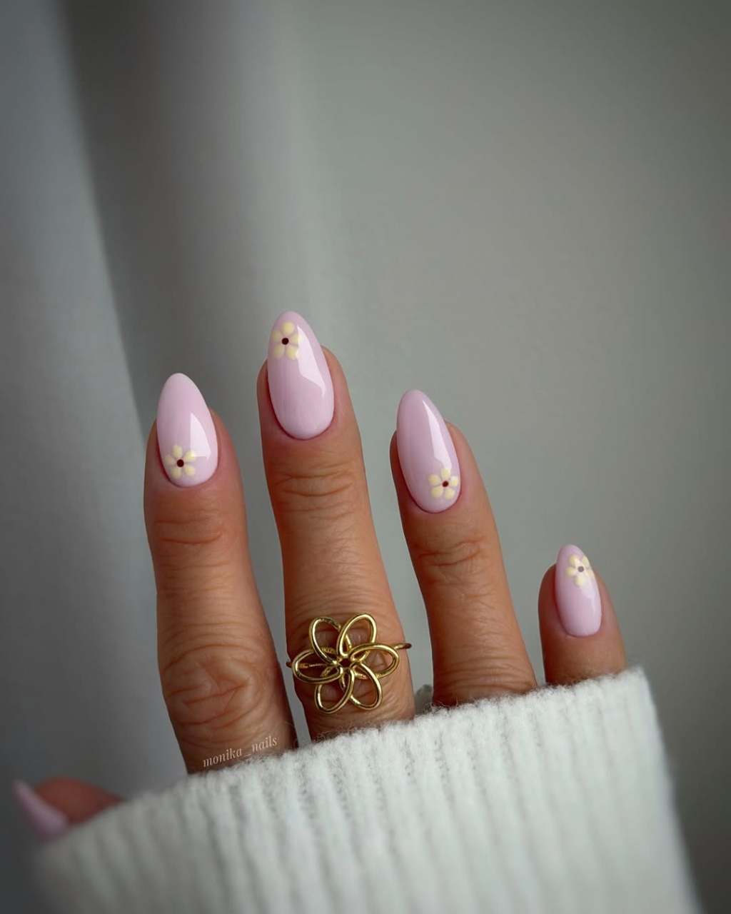 Pale Pink Short Almond Flower Nails Pale Pink Short Almond Flower Nails — Classy Nail Shapes