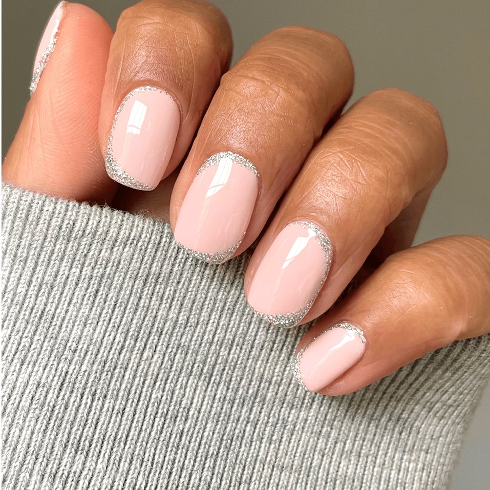 Soft Pink Oval Nails With Glitter Line Soft Pink Oval Nails With Glitter Line — Classy Nail Shapes