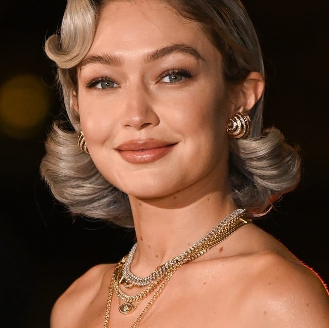 Sleek Chin Length Bob Sleek Chin Length Bob — Classy Old Money Haircuts