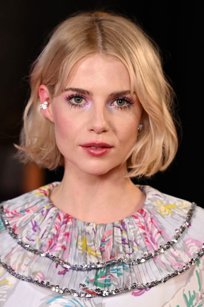 Blunt Chin Length Bob, Neutral Brown Blunt Chin Length Bob, Neutral Brown — Classy Old Money Haircuts