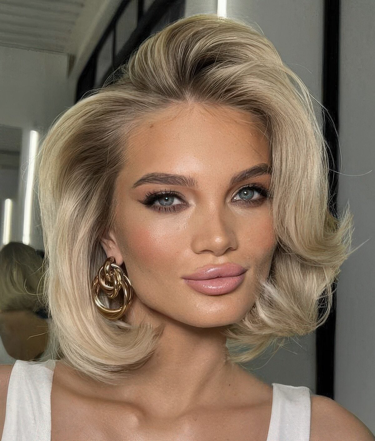 Ash Blonde Bob Voluminous Blowout Ash Blonde Bob Voluminous Blowout — Classy Old Money Haircuts